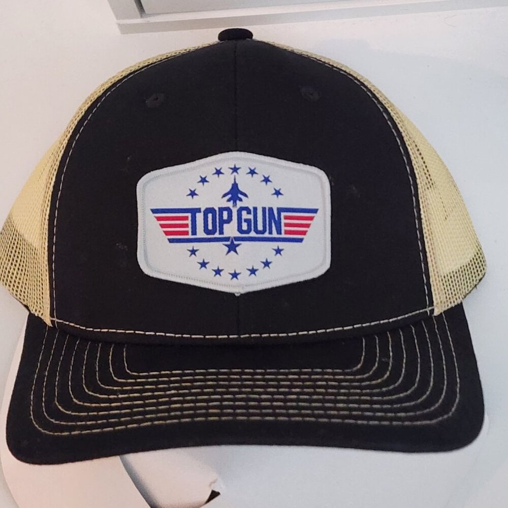 Top Gun Black/Vegas Gold Mesh Snapback Trucker Hat